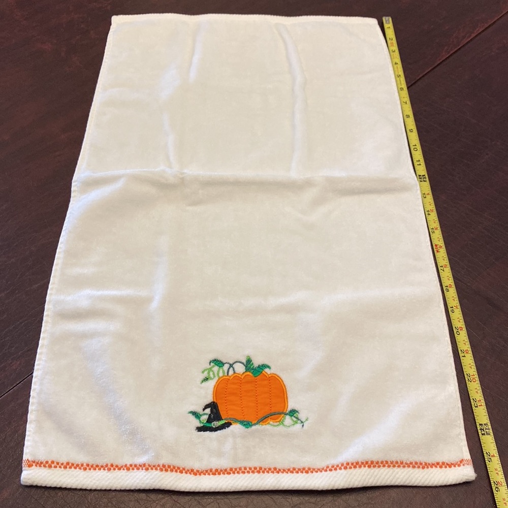 Set of 4 Hand Towels - Picture 6 of 9